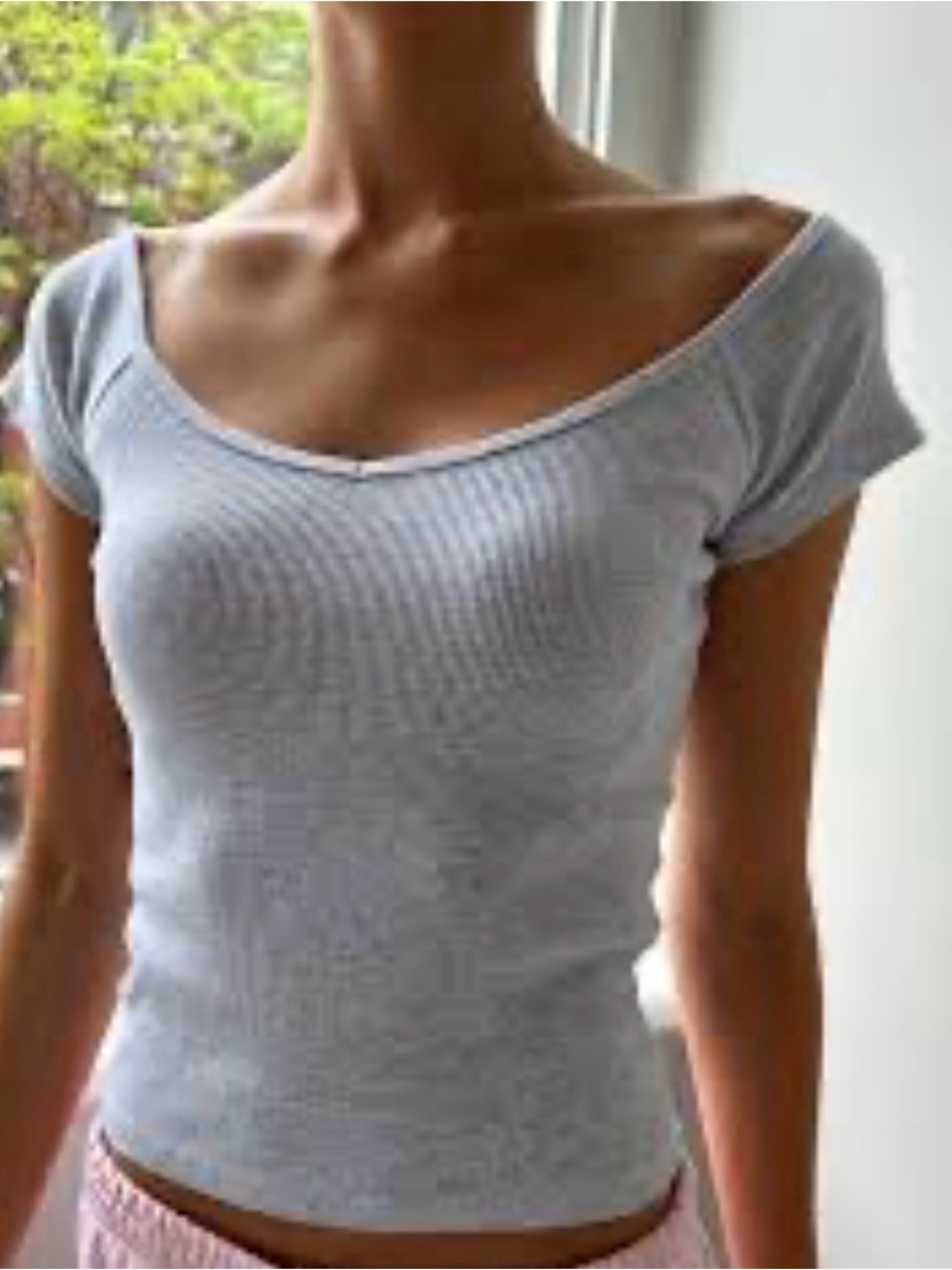 Brandy melville ada tee one size